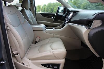 2019 Cadillac Escalade Premium Luxury   - Photo 42 - Lexington, SC 29073