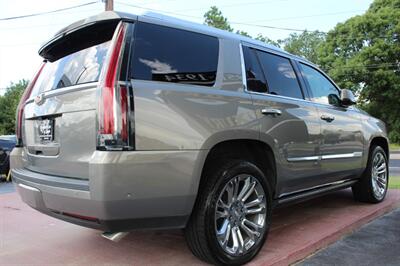 2019 Cadillac Escalade Premium Luxury   - Photo 12 - Lexington, SC 29073