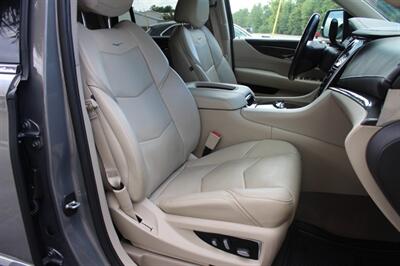 2019 Cadillac Escalade Premium Luxury   - Photo 39 - Lexington, SC 29073