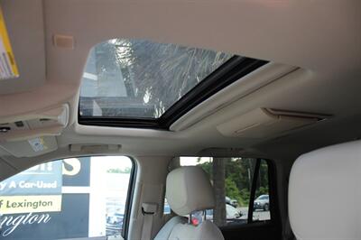 2019 Cadillac Escalade Premium Luxury   - Photo 45 - Lexington, SC 29073