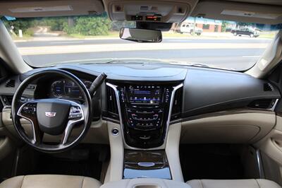 2019 Cadillac Escalade Premium Luxury   - Photo 27 - Lexington, SC 29073