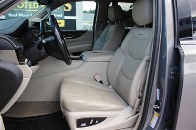2019 Cadillac Escalade Premium Luxury   - Photo 17 - Lexington, SC 29073