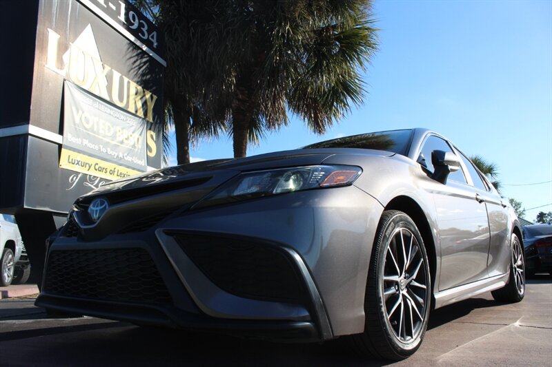 2024 Toyota Camry SE   - Photo 1 - Lexington, SC 29073