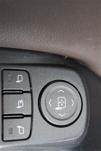 2018 GMC Sierra 1500 SLT   - Photo 40 - Lexington, SC 29073