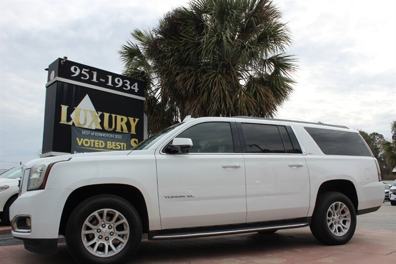 2019 GMC Yukon XL SLT - Photo 2 - Lexington, SC 29073