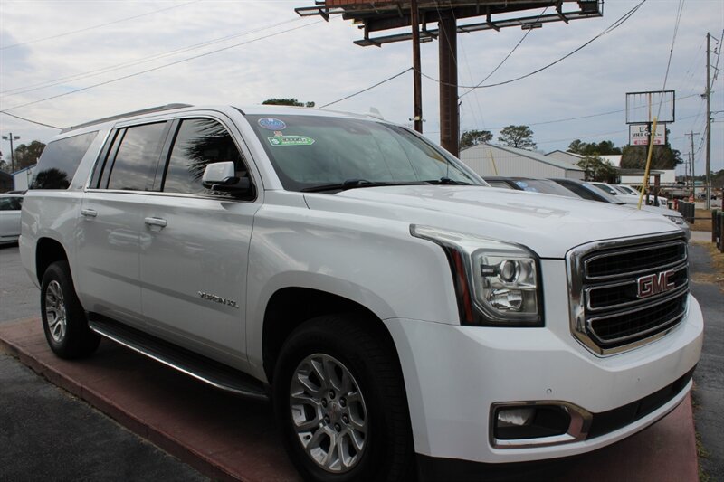 2019 GMC Yukon XL SLT - Photo 11 - Lexington, SC 29073