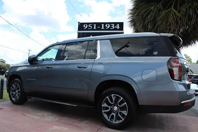 2022 Chevrolet Suburban LT   - Photo 14 - Lexington, SC 29073