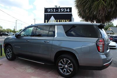 2022 Chevrolet Suburban LT   - Photo 5 - Lexington, SC 29073