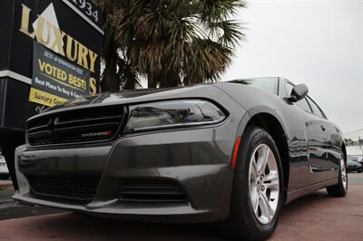 2019 Dodge Charger SXT Sedan