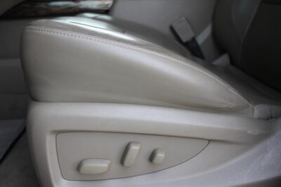 2020 Chevrolet Suburban LT   - Photo 11 - Lexington, SC 29073