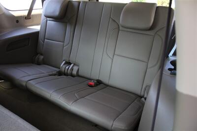 2020 Chevrolet Suburban LT   - Photo 17 - Lexington, SC 29073