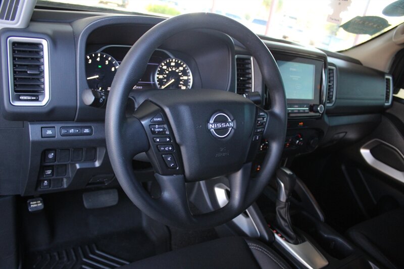 2022 Nissan Frontier SV - Photo 18 - Lexington, SC 29073