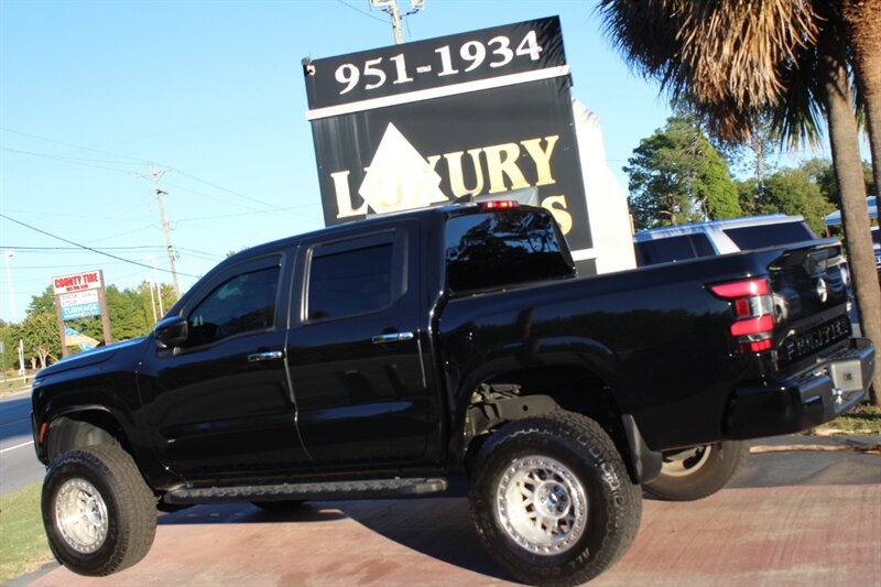 2022 Nissan Frontier SV - Photo 12 - Lexington, SC 29073