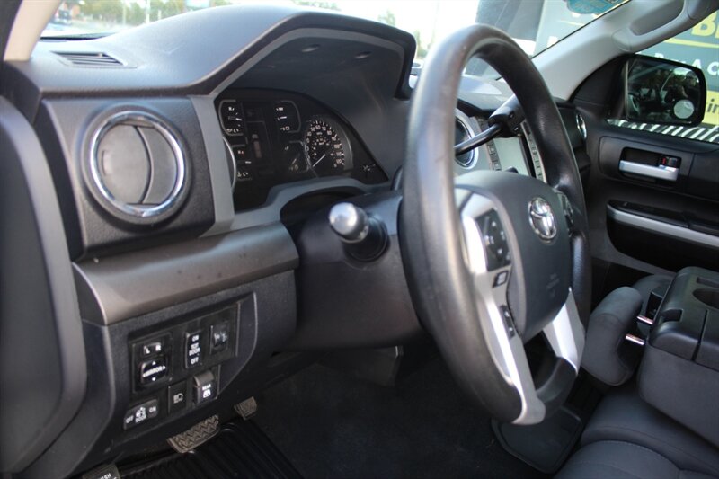 2019 Toyota Tundra SR5 - Photo 16 - Lexington, SC 29073