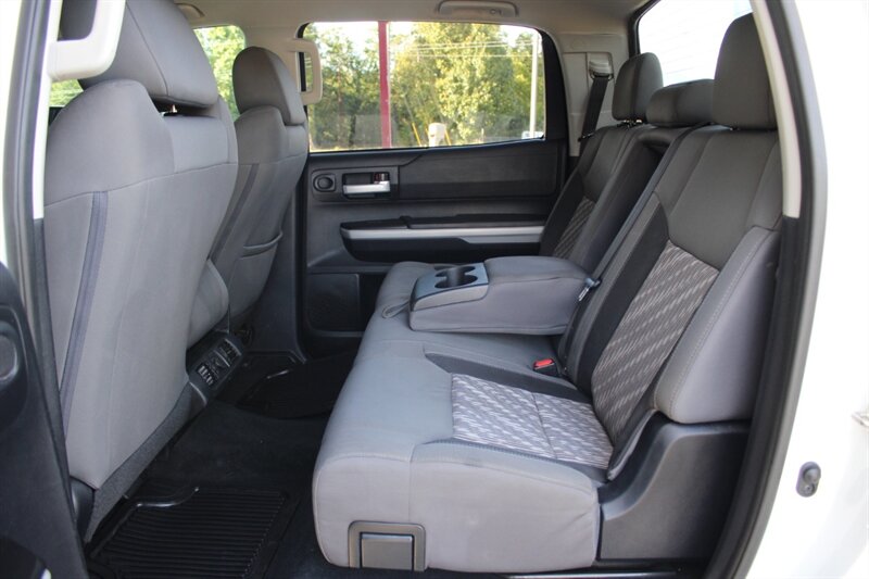2019 Toyota Tundra SR5 - Photo 18 - Lexington, SC 29073