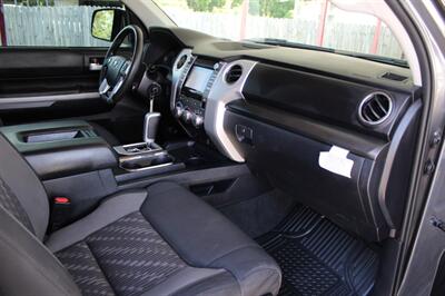 2019 Toyota Tundra SR5   - Photo 33 - Lexington, SC 29073