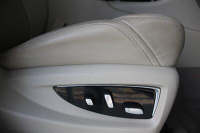 2019 Cadillac Escalade ESV Luxury   - Photo 34 - Lexington, SC 29073