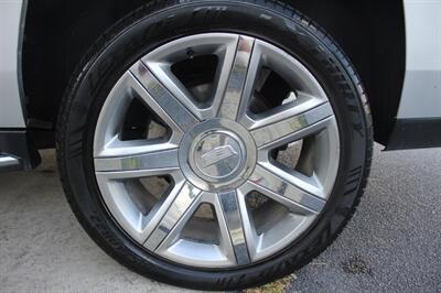 2019 Cadillac Escalade ESV Luxury   - Photo 56 - Lexington, SC 29073