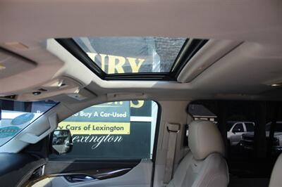 2019 Cadillac Escalade ESV Luxury   - Photo 39 - Lexington, SC 29073