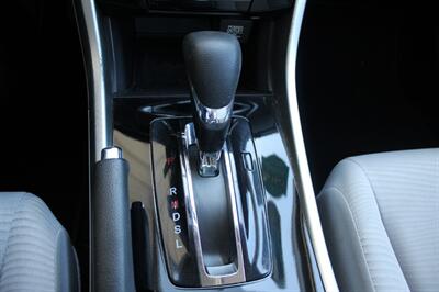 2017 Honda Accord LX   - Photo 38 - Lexington, SC 29073