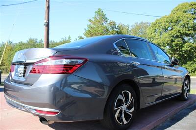 2017 Honda Accord LX   - Photo 10 - Lexington, SC 29073