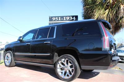 2018 Cadillac Escalade ESV Platinum   - Photo 14 - Lexington, SC 29073