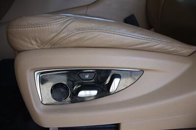 2018 Cadillac Escalade ESV Platinum   - Photo 17 - Lexington, SC 29073