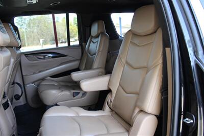 2018 Cadillac Escalade ESV Platinum   - Photo 22 - Lexington, SC 29073