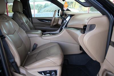 2018 Cadillac Escalade ESV Platinum   - Photo 37 - Lexington, SC 29073