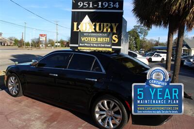 2018 Chrysler 300 Series Limited   - Photo 5 - Lexington, SC 29073