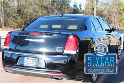 2018 Chrysler 300 Series Limited   - Photo 13 - Lexington, SC 29073