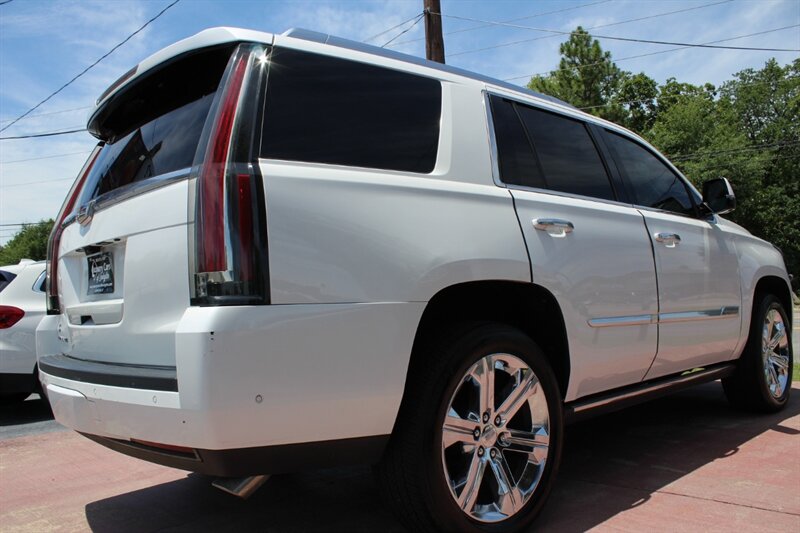 2017 Cadillac Escalade Premium Luxury - Photo 13 - Lexington, SC 29073