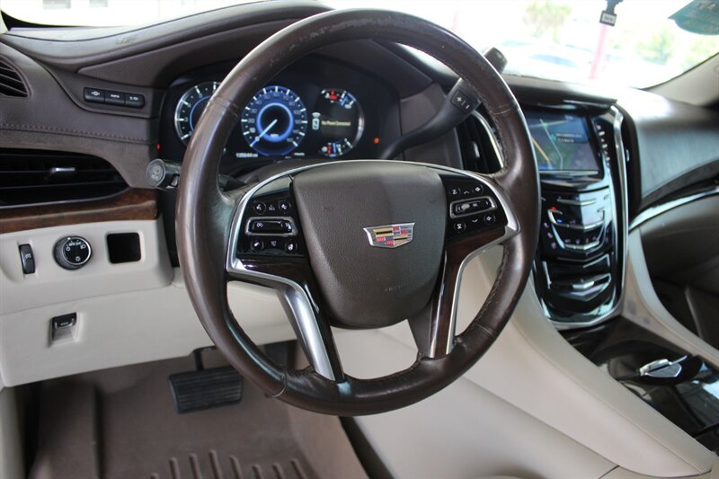 2017 Cadillac Escalade Premium Luxury - Photo 20 - Lexington, SC 29073