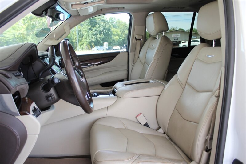 2017 Cadillac Escalade Premium Luxury - Photo 21 - Lexington, SC 29073