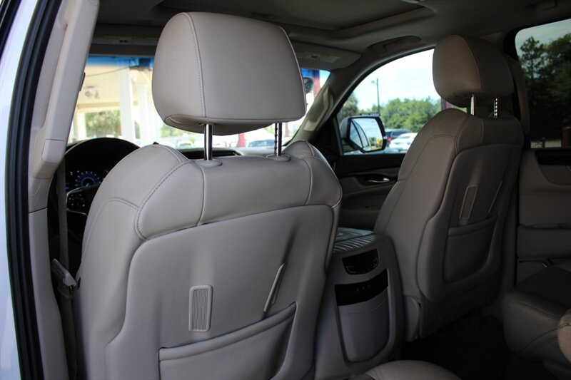 2017 Cadillac Escalade Premium Luxury - Photo 25 - Lexington, SC 29073