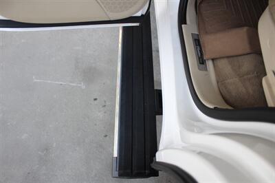 2017 Cadillac Escalade Premium Luxury - Photo 16 - Lexington, SC 29073