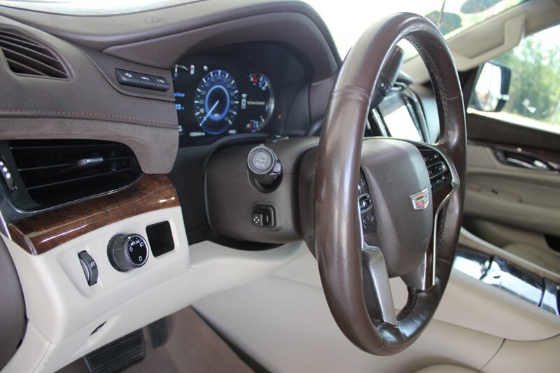 2017 Cadillac Escalade Premium Luxury - Photo 19 - Lexington, SC 29073