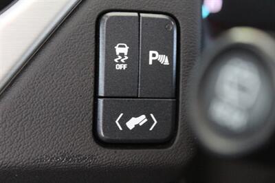 2020 GMC Yukon XL SLT   - Photo 43 - Lexington, SC 29073