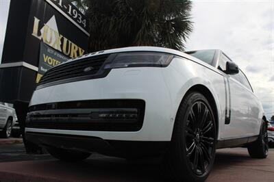 2024 Land Rover Range Rover P400 SE LWB   - Photo 2 - Lexington, SC 29073