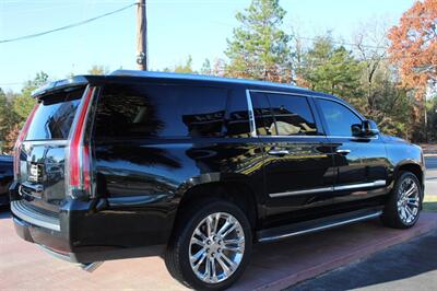 2018 Cadillac Escalade ESV Luxury   - Photo 9 - Lexington, SC 29073