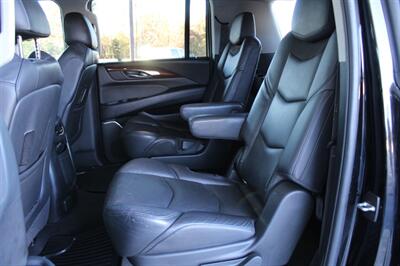 2018 Cadillac Escalade ESV Luxury   - Photo 19 - Lexington, SC 29073