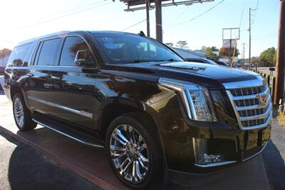 2018 Cadillac Escalade ESV Luxury   - Photo 8 - Lexington, SC 29073