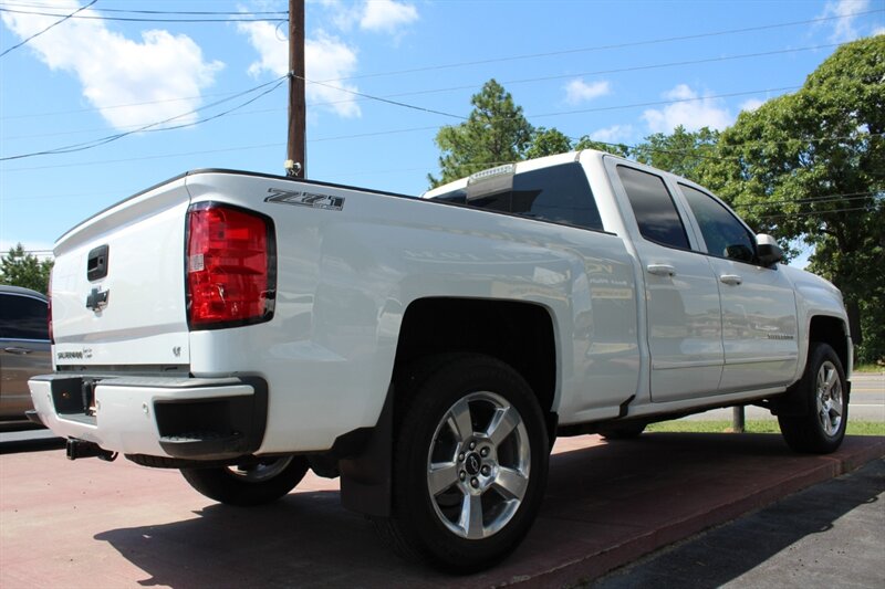 2017 Chevrolet Silverado 1500 LT - Photo 11 - Lexington, SC 29073