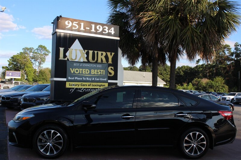 2018 Toyota Avalon XLE   - Photo 5 - Lexington, SC 29073