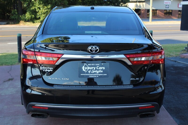 2018 Toyota Avalon XLE photo 8