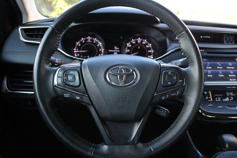 2018 Toyota Avalon XLE photo 40