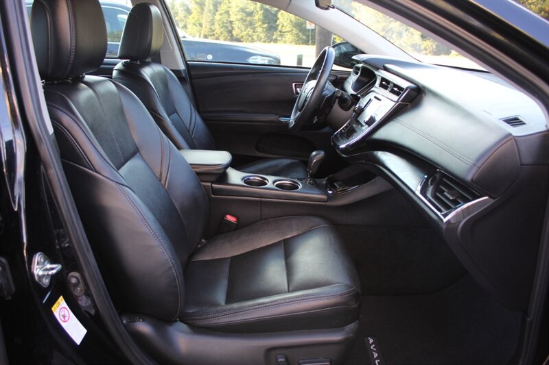 2018 Toyota Avalon XLE photo 27
