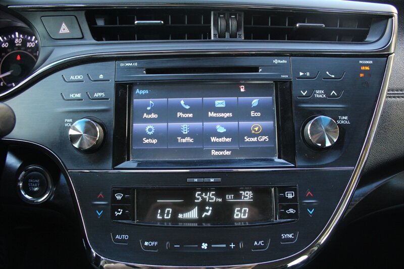 2018 Toyota Avalon XLE photo 31