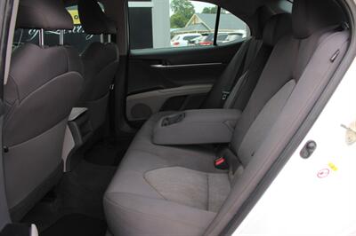 2018 Toyota Camry LE   - Photo 21 - Lexington, SC 29073