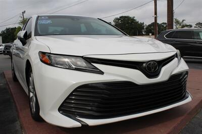 2018 Toyota Camry LE   - Photo 8 - Lexington, SC 29073